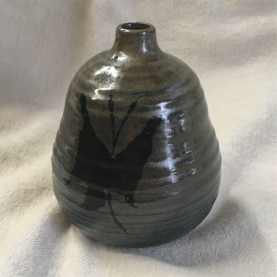 加藤鈔 作品 ☆ 黒 蝶々の一輪挿し ♪