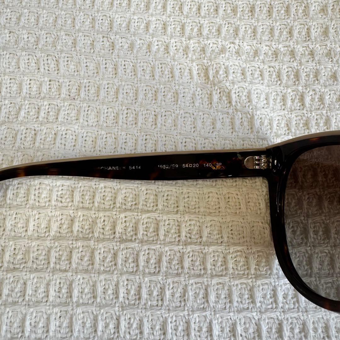 人気！シャネル5414 ベージュロゴH サングラス 箱付　掛けやすい鼻パット付