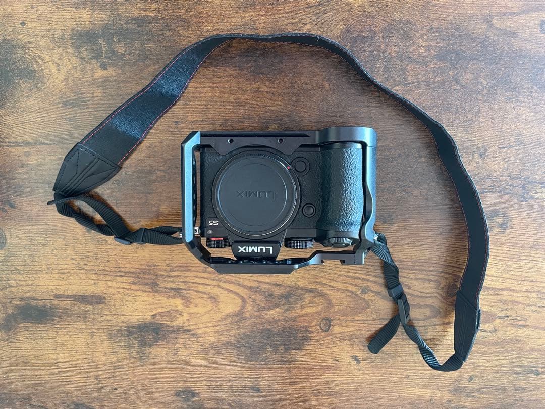 LUMIX S5 ミラーレス一眼カメラ 本体