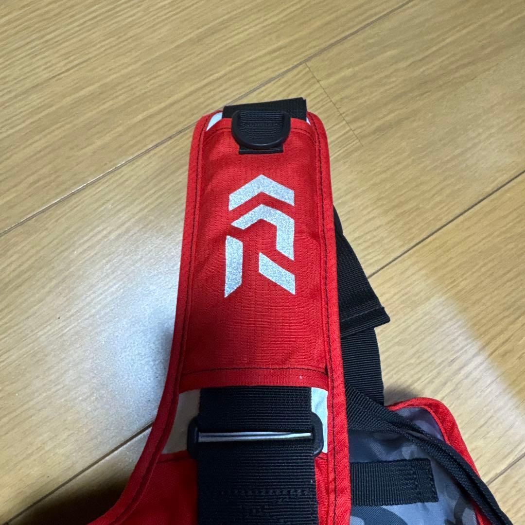 Daiwa ゲームベスト　赤