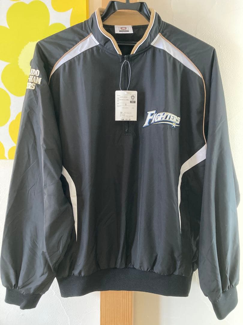 新品‼️タグ付‼️✳️北海道日ハムファイターズジャンパー✳️エスコンフィルド◼️初期モデル