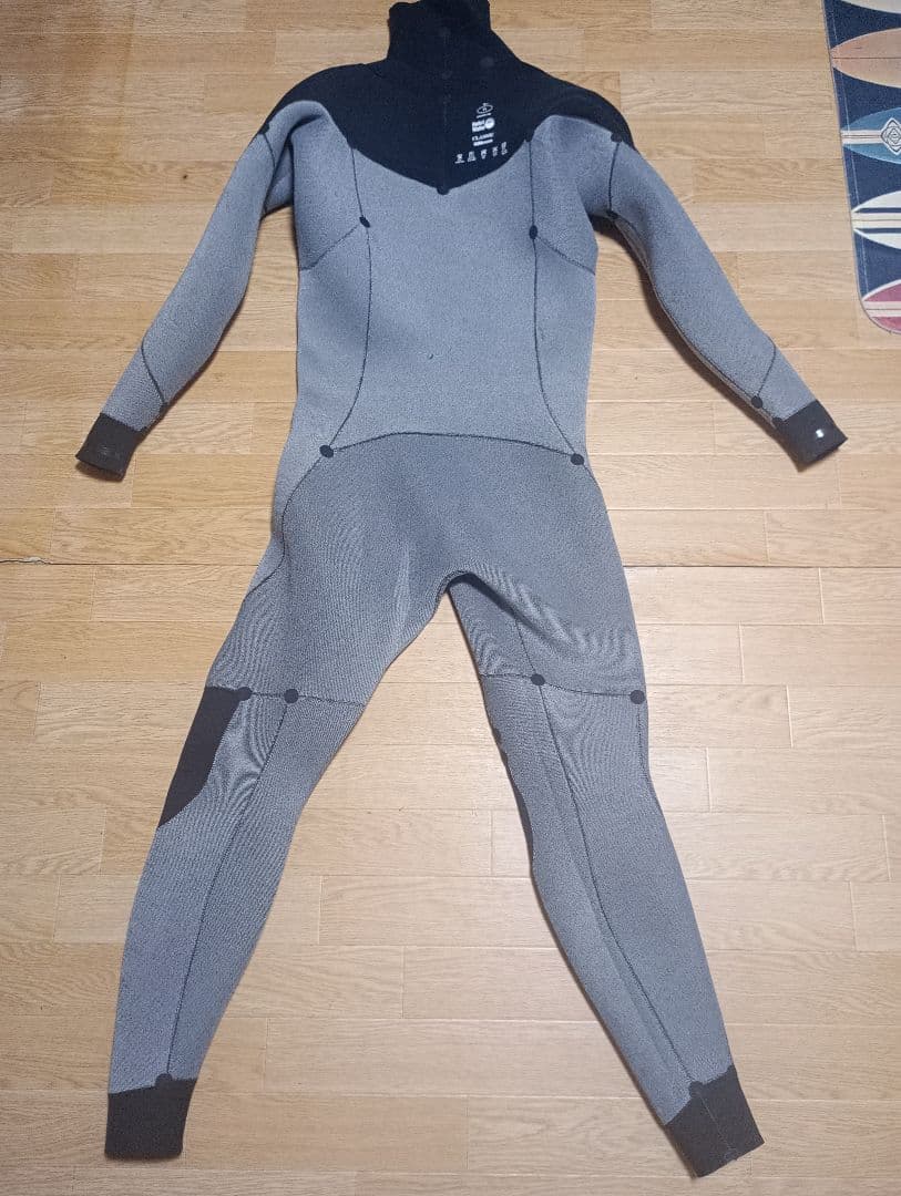 Helei Waho CLASSIC 5/4mm セミドライウェットスーツ