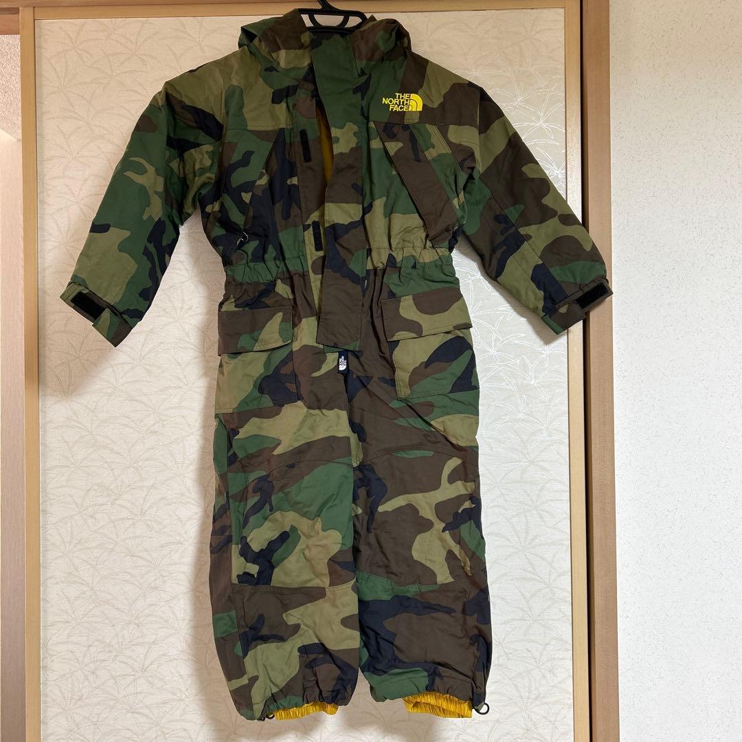 美品　THE NORTH FACE カモフラージュ スノーウェア　100