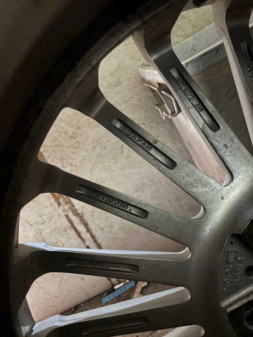 【中古品】CRIMSON RS CV FIN 20インチ　タイヤ4本セット！