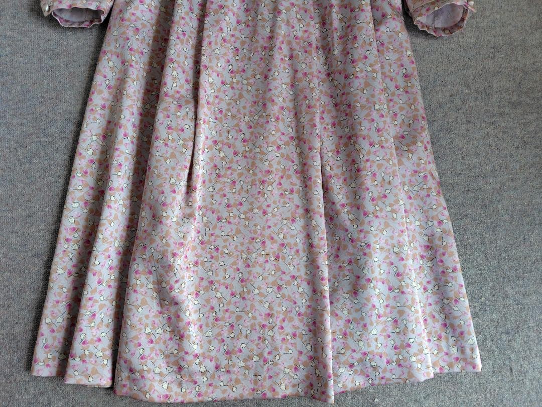 新品　 AMACAアマカ　優しいピンクの花柄ワンピース　38　ドレス44000円