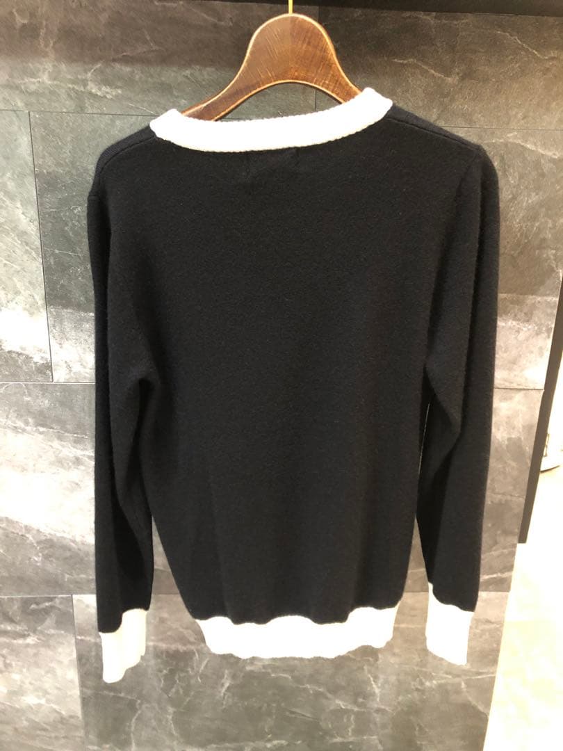 V12 レディースMサイズ　ニット