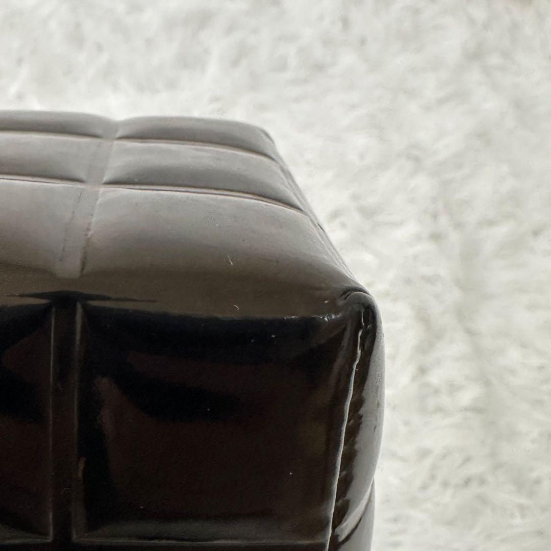 CHANEL シャネル チョコバーポーチ パテントレザー キューブ ブラック 黒