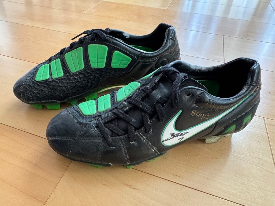 セ*ン様 佐藤勇人選手 実使用 直筆サイン入り スパイク