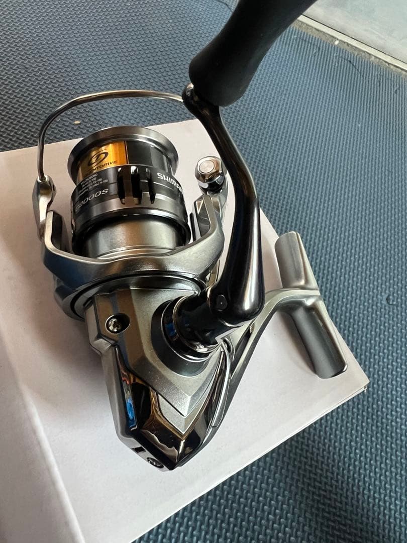 SHIMANO NASCI C2000S スピニングリール
