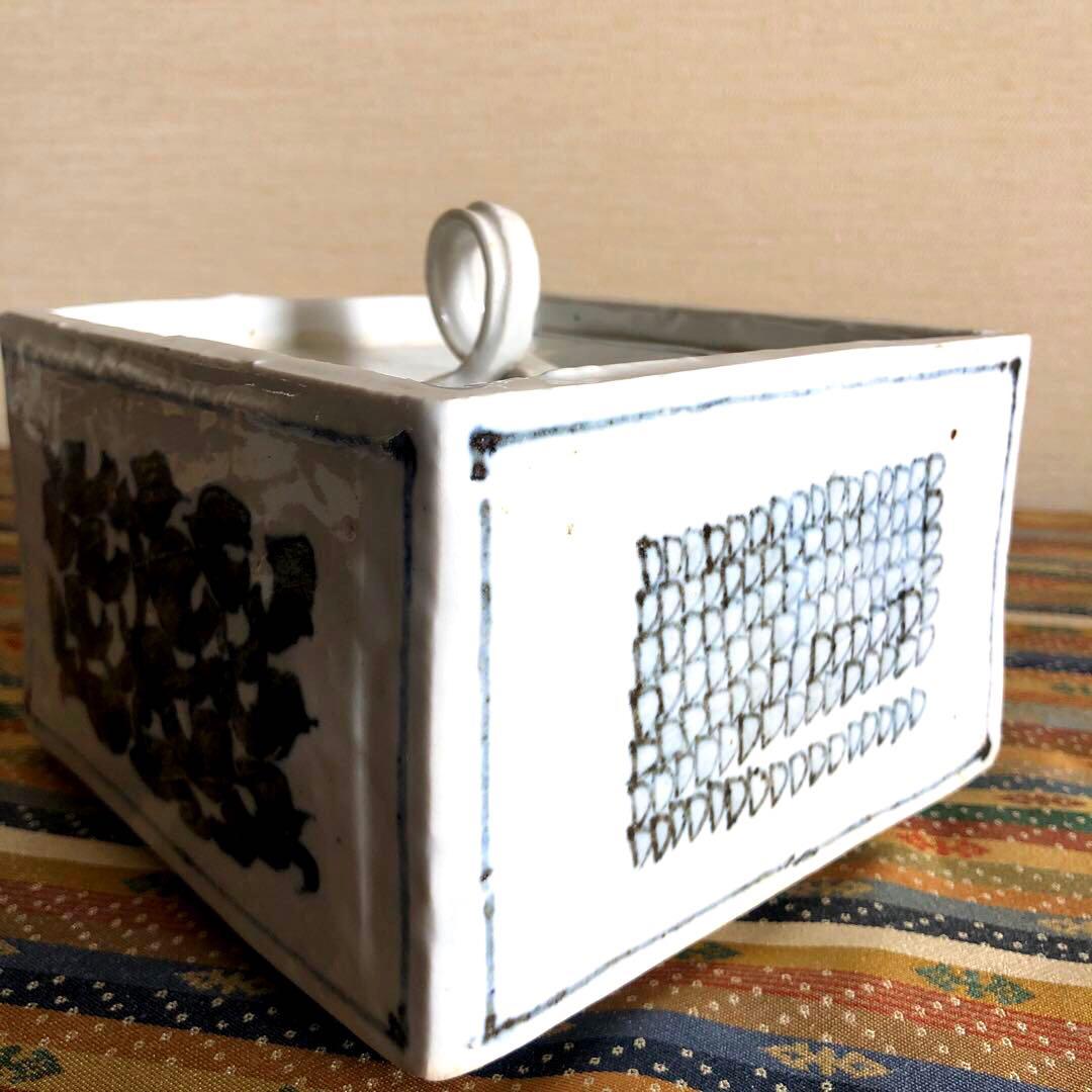 【値下げ】　水差　染付　河本五郎　染付四方水差　茶道具　瀬戸　河本礫亭　磁器