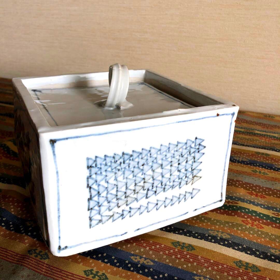 【値下げ】　水差　染付　河本五郎　染付四方水差　茶道具　瀬戸　河本礫亭　磁器