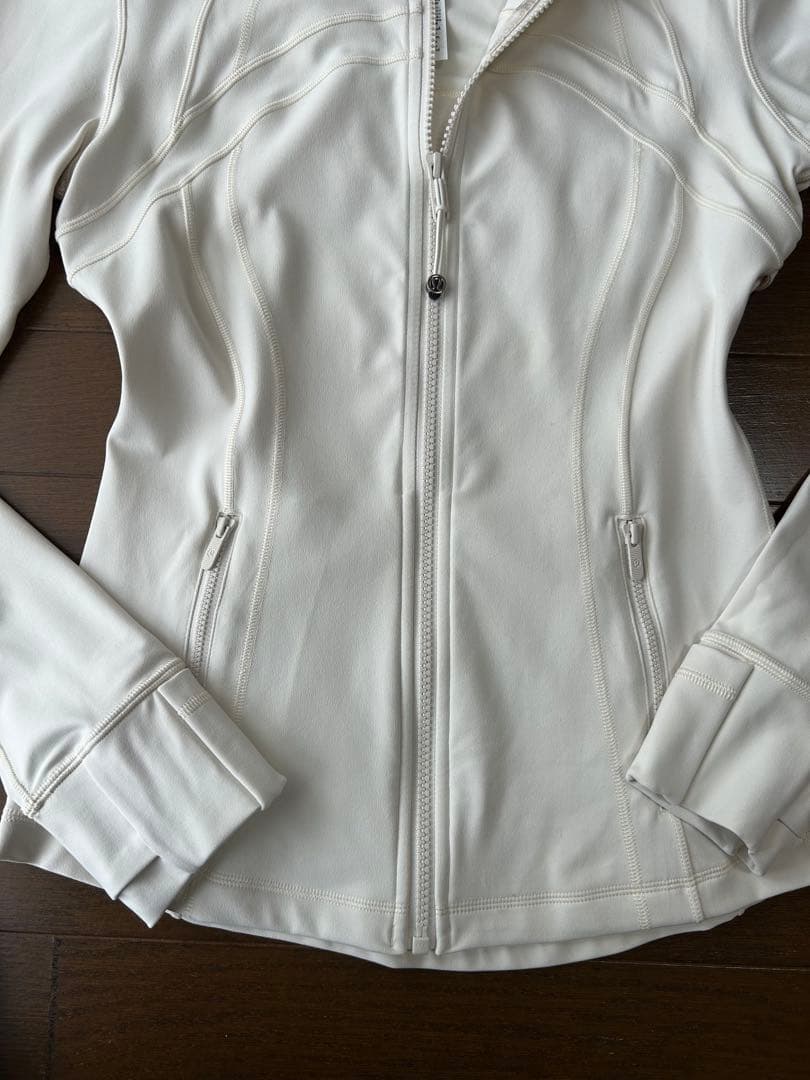lululemon Define ジャケット　Nulu