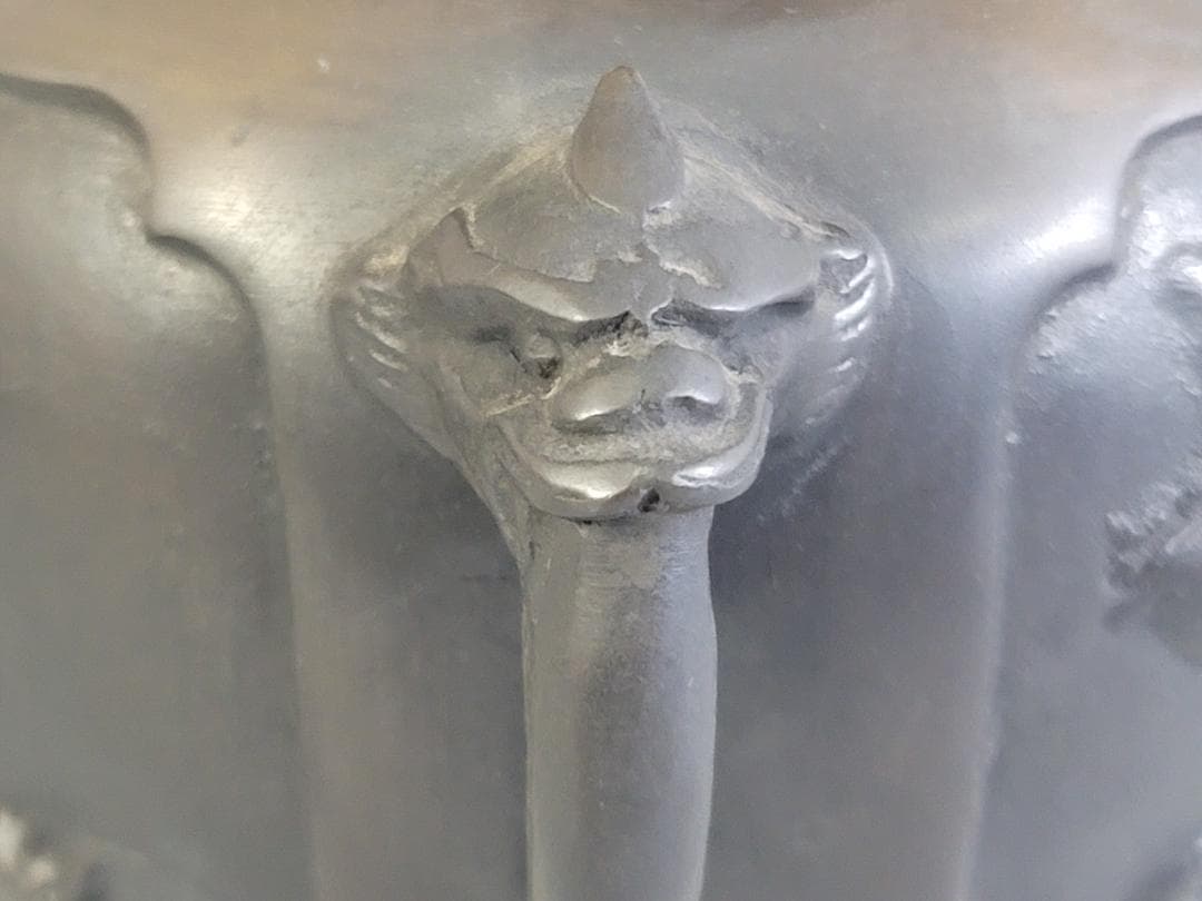 銅 獅子蓋 松鶴 蓮鶴 窓図 香炉 菊紋 DT277