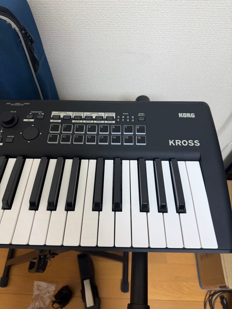 KORG シンセサイザー、キーボード、電子ピアノ