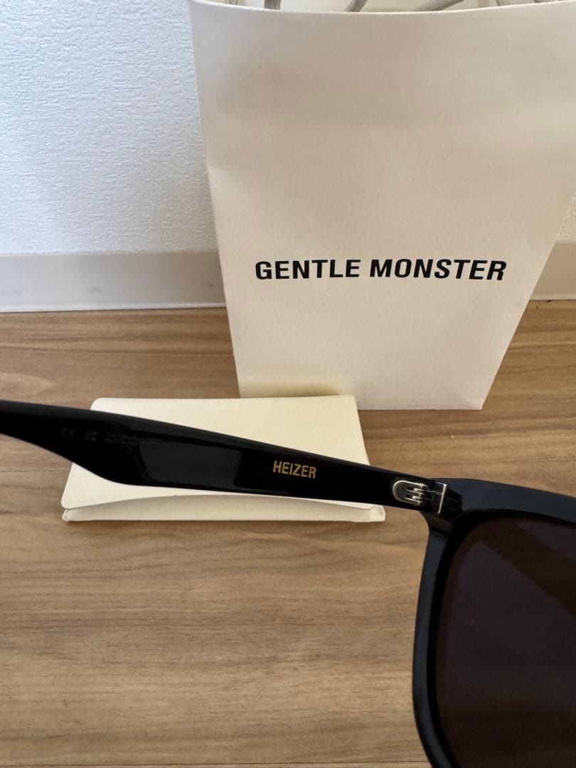 aGENTLE MONSTER HEIZER ブラックサングラス