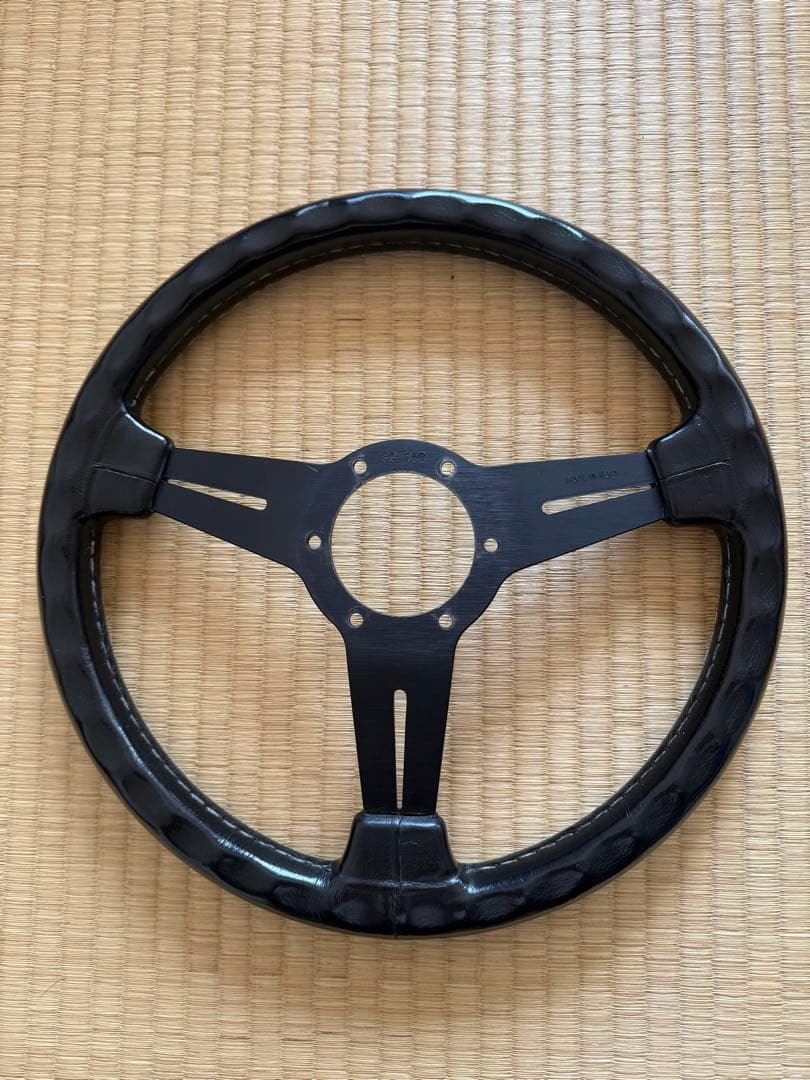 ナルディ 正規品 33パイ クラシック ブラックレザー NARDI 当時物