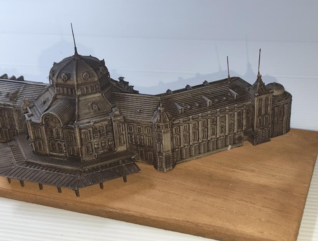 東京駅　模型　スケール1/600 ブロンズ調仕上げ