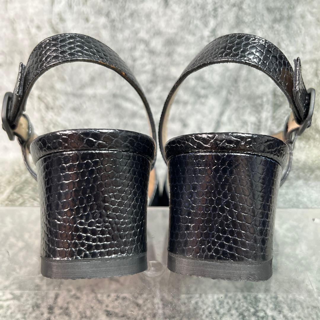 サルヴァトーレフェラガモ サンダル ブラック ガンチーニ