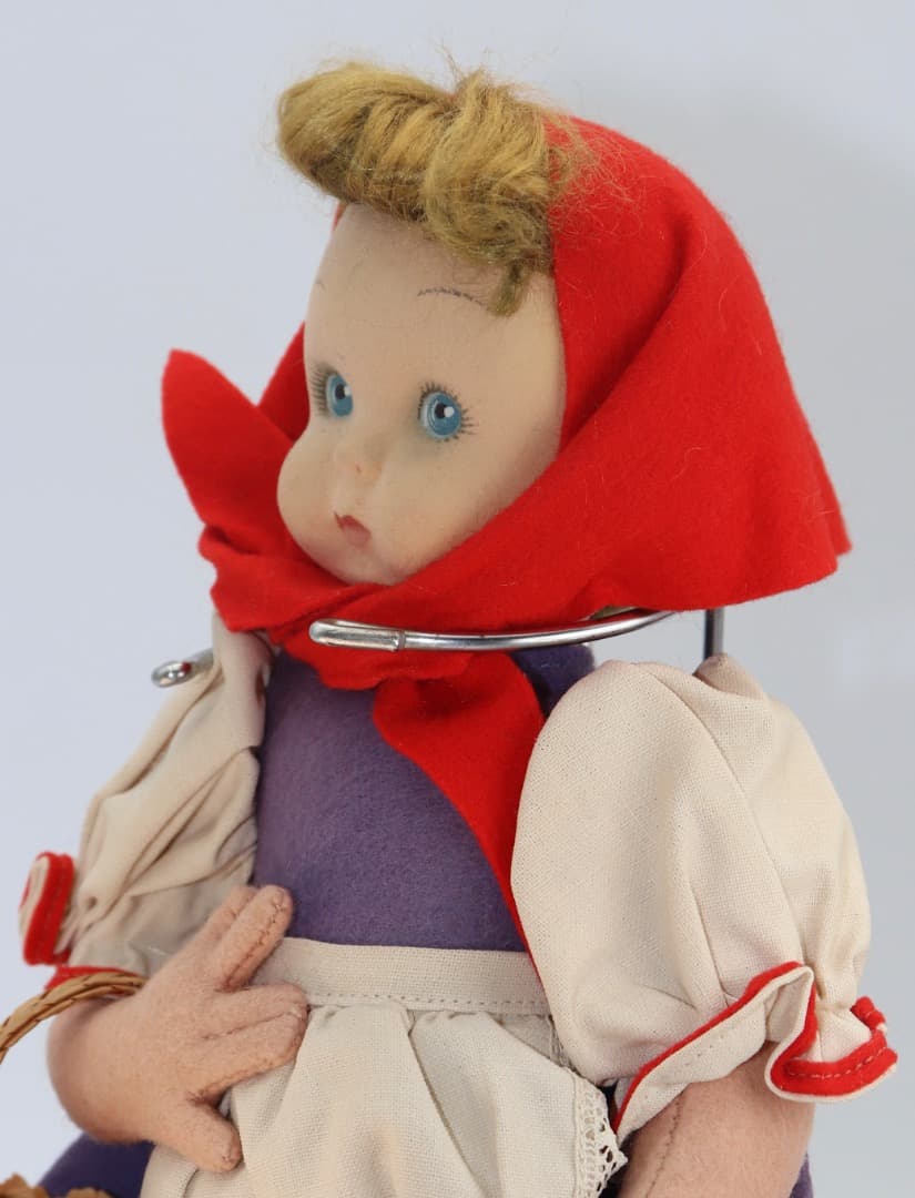 LENCI DOLL アンティークのレンチ・ドール 赤い頭巾の人形 31cm