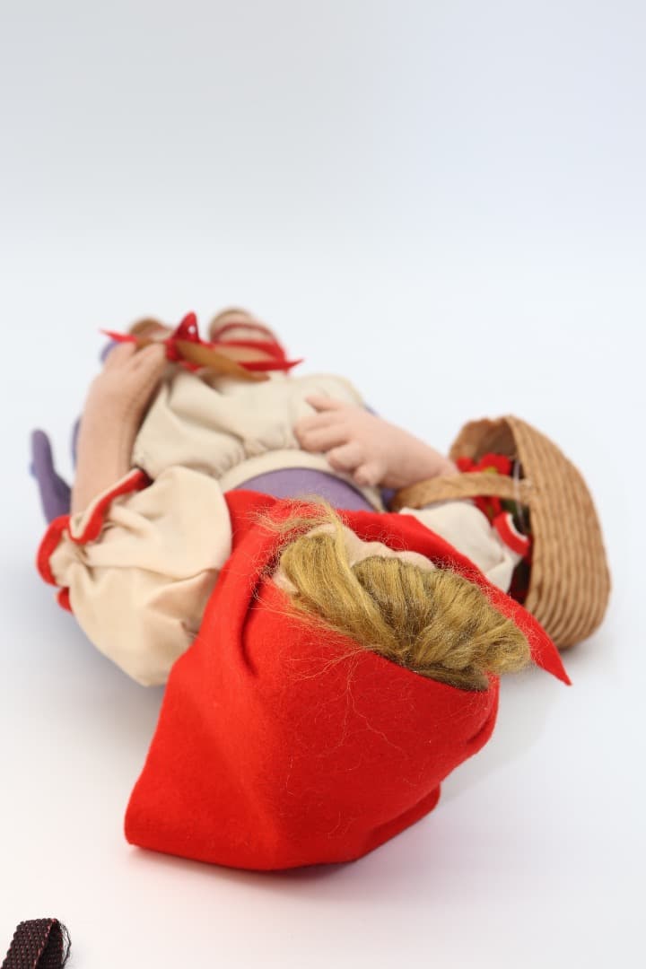 LENCI DOLL アンティークのレンチ・ドール 赤い頭巾の人形 31cm