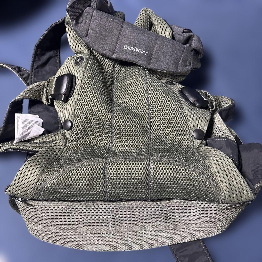 BABYBJÖRN ハーモニー 抱っこ紐 メッシュ グレー/カーキ