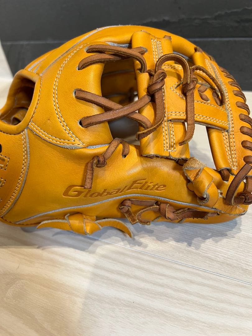 Mizuno Global Elite オレンジグローブ 右投げ用