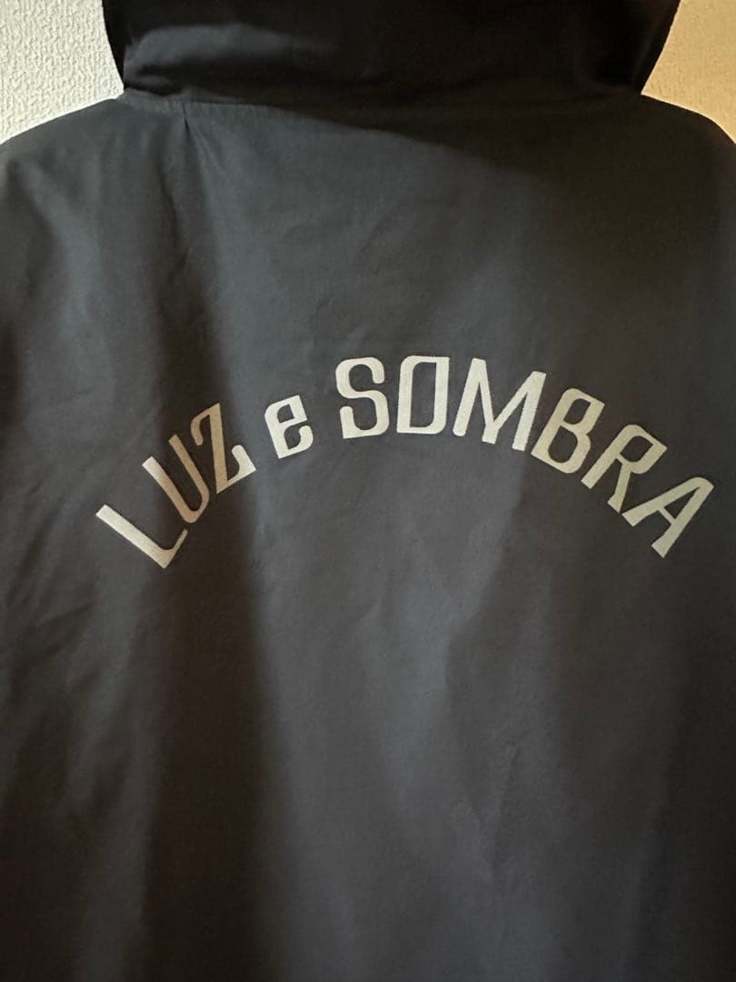 ルースイソンブラ　ロングコート　ブラック