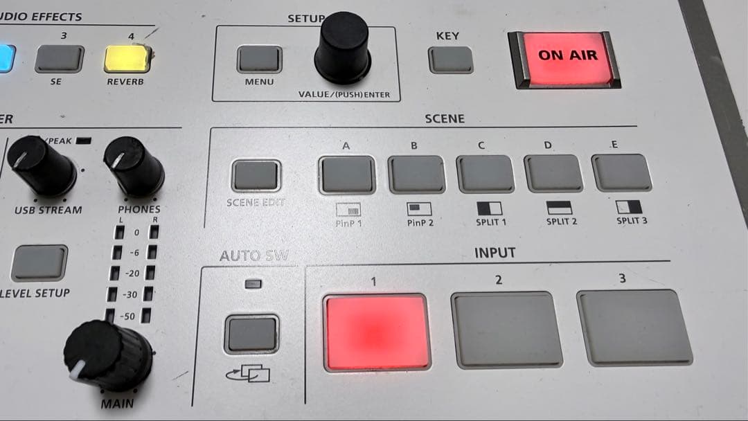 Roland VR-1HD スイッチャー