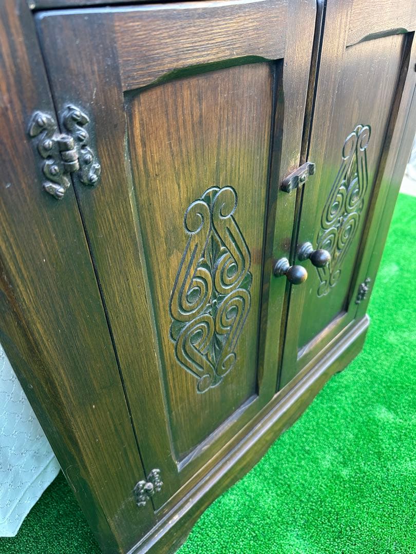 英国 べヴァン・ファンネル社 Reprodux コーナーキャビネット iso※