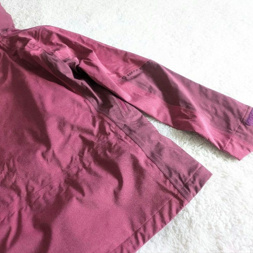 新品 phenix スキーウェア　ジャケット 収納袋付き