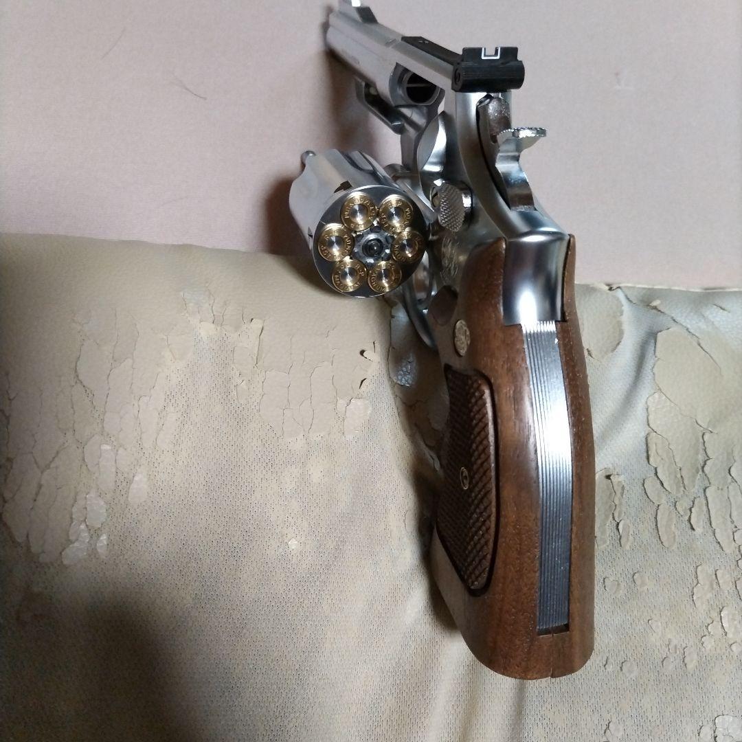 タナカワ−クスのM66コンバットマグナム４インチバージョン3ステンレスモデルガン