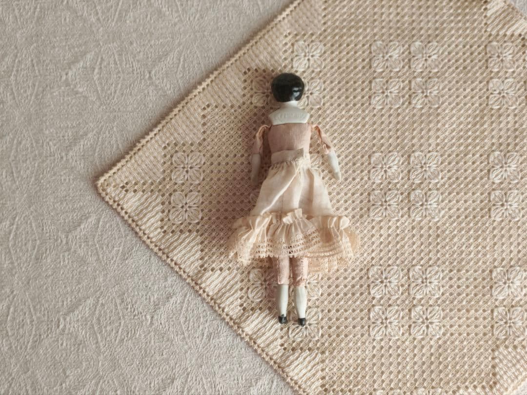 * vintage doll ୨୧ * 小さな チャイナヘッドドールさん