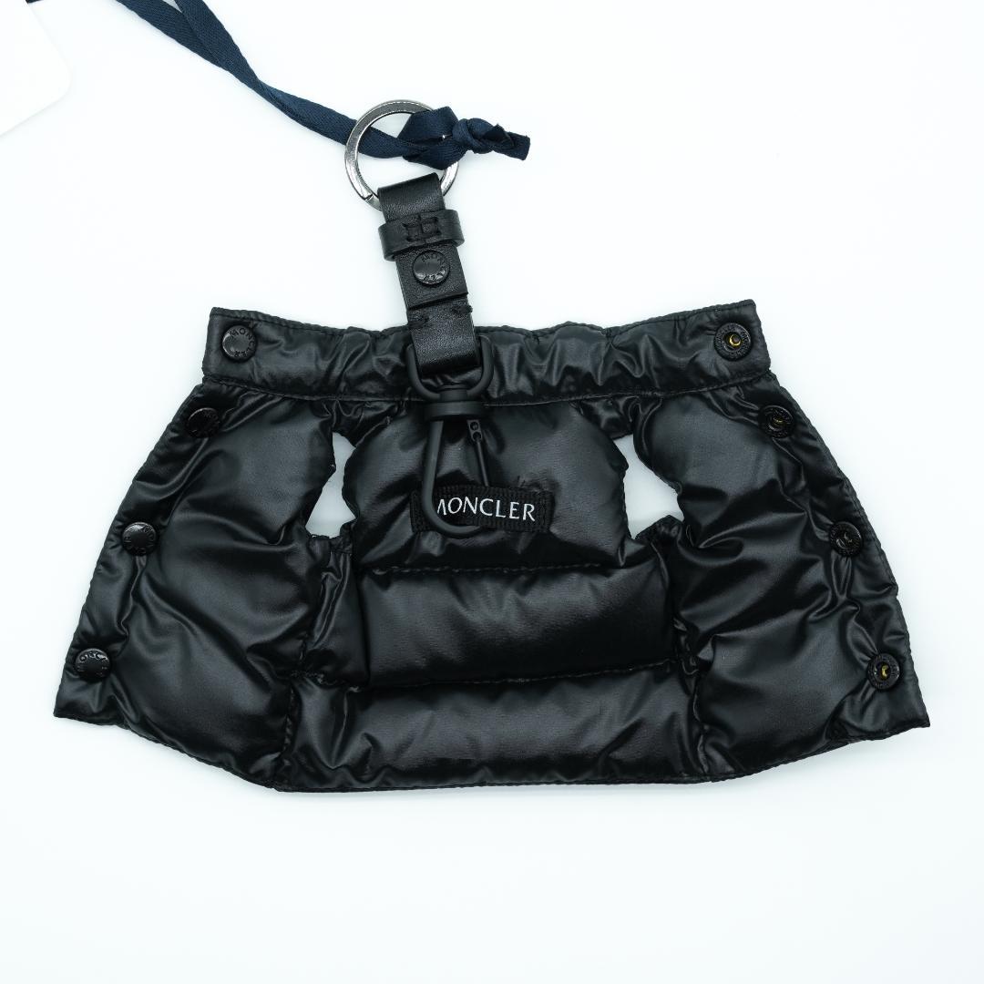 【新品未使用】MONCLER モンクレール ベストキーリング ブラック