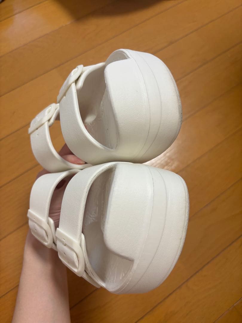 ラクバキ racbaki イージーサンダル ラップ　ホワイト　Sサイズ