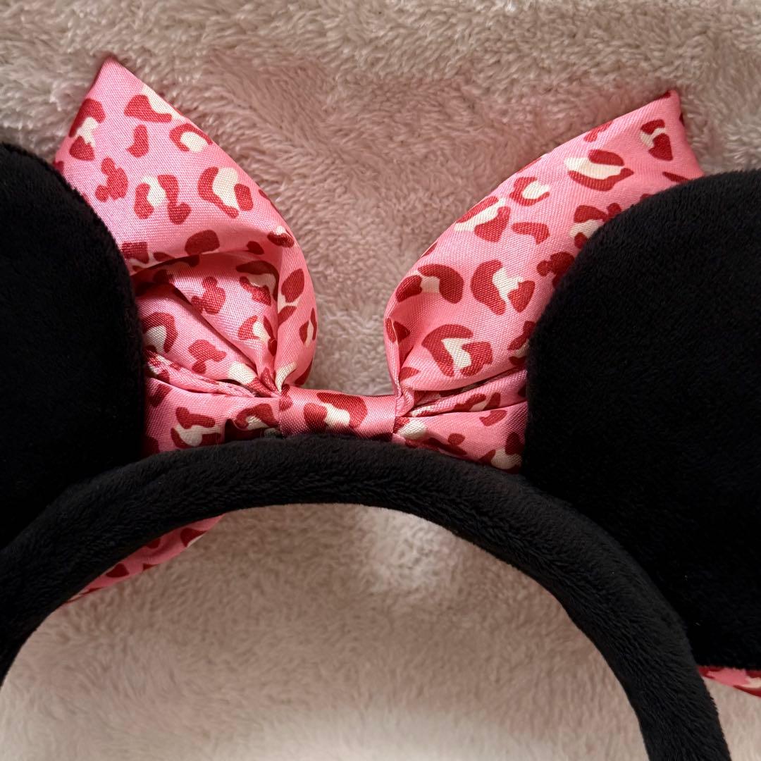 東京ディズニーリゾート ミニーマウス ピンク ヒョウ柄 リボン カチューシャ