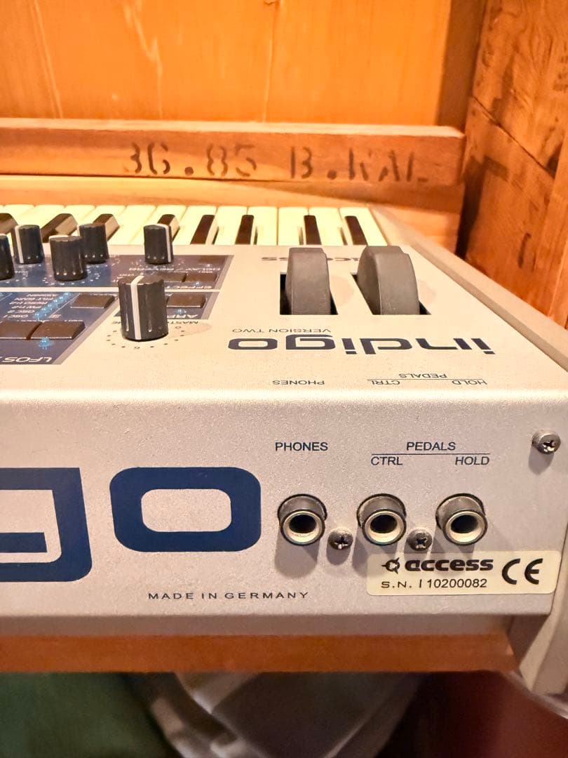 鍵盤楽器 access Virus Indigo2