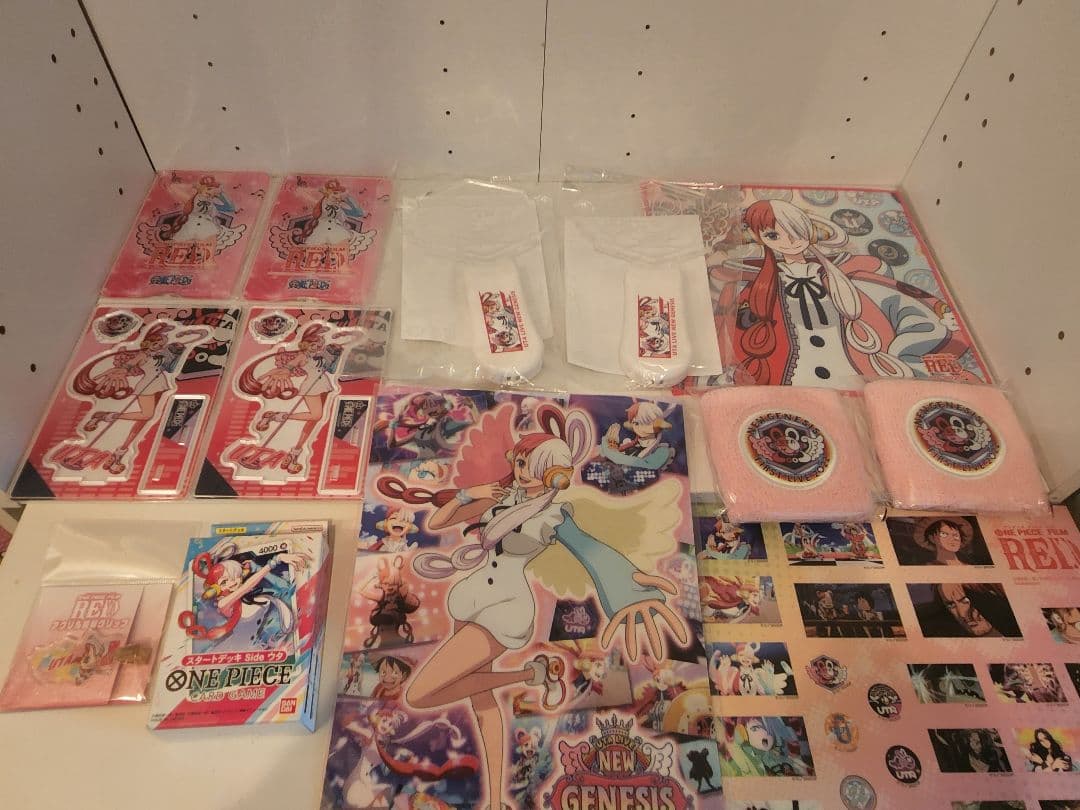 ONE PIECE FILM REDウタグッズまとめ売り