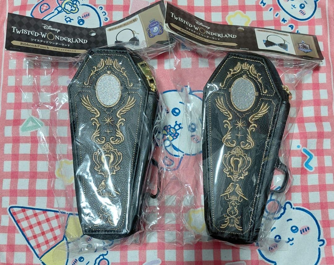 ツイステ　棺型アクセサリーポーチ&リボンセット　オクタヴィネル イグニハイド