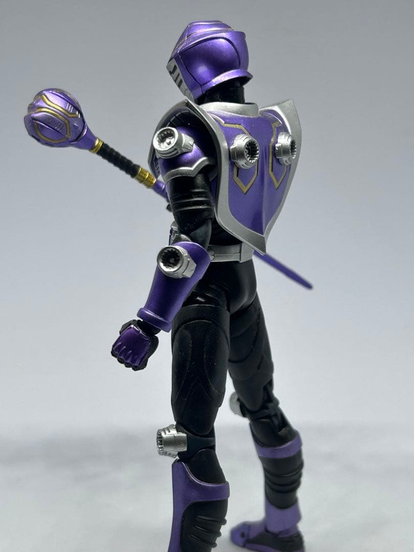 旧S.H.Figuarts仮面ライダー王蛇 アドベントカード6枚付属／説明書あり