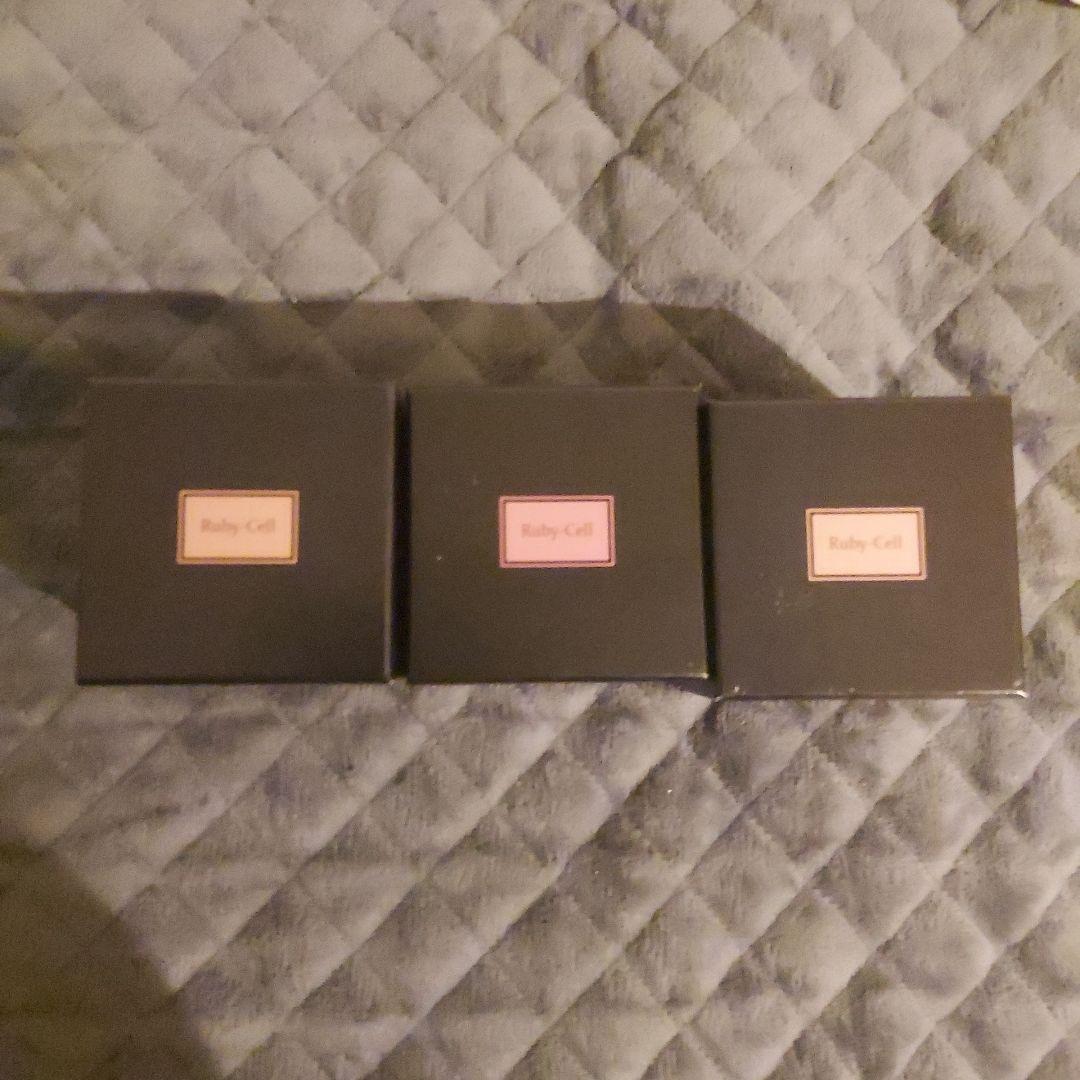 未使用品　Ruby-Cell 4Uクリーム 3個セット