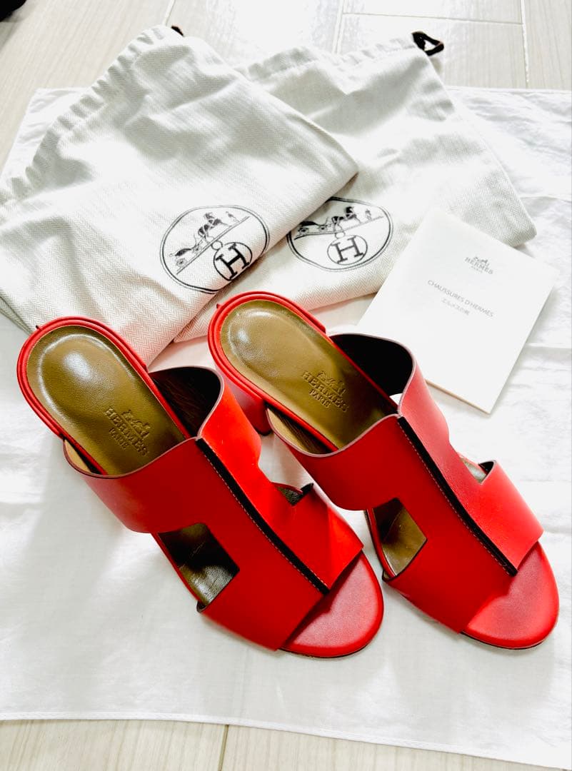 【美品】Hermès ルージュ系オープントゥサンダル