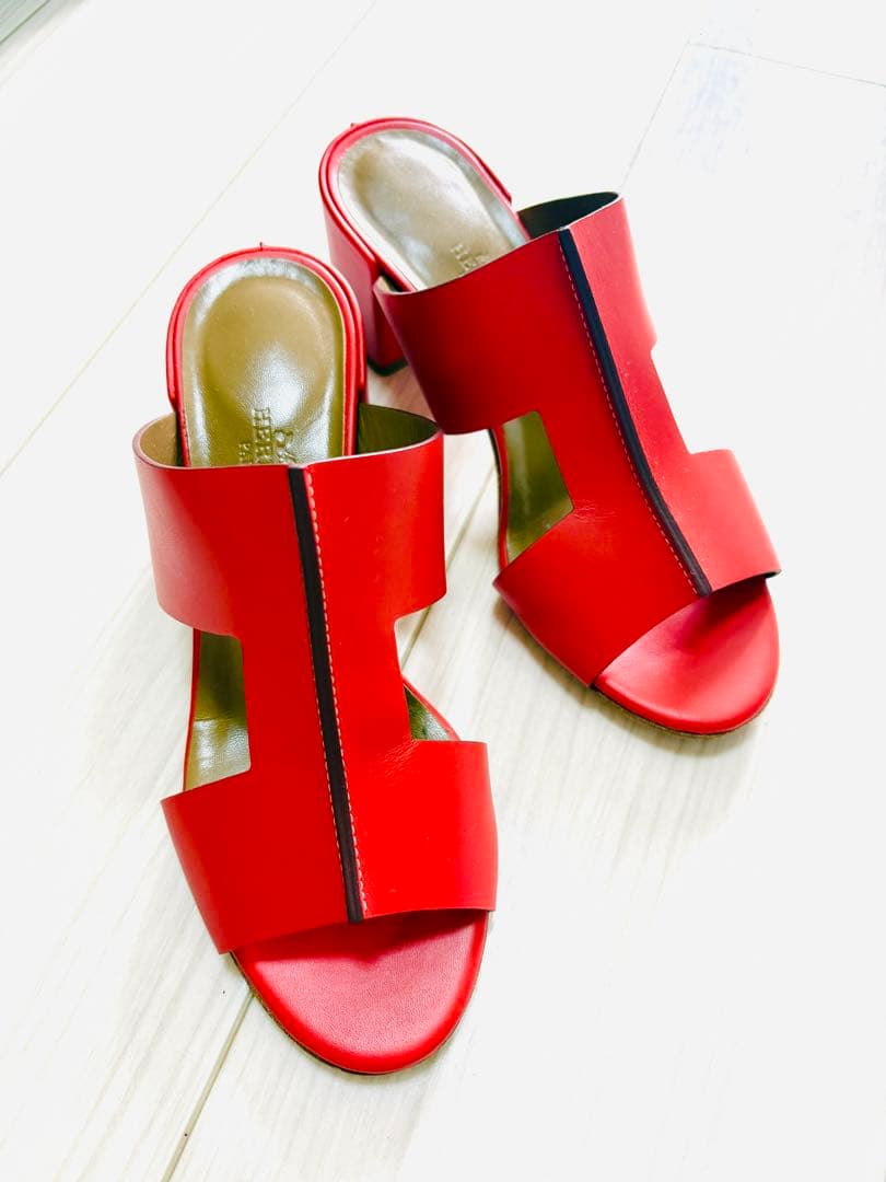 【美品】Hermès ルージュ系オープントゥサンダル