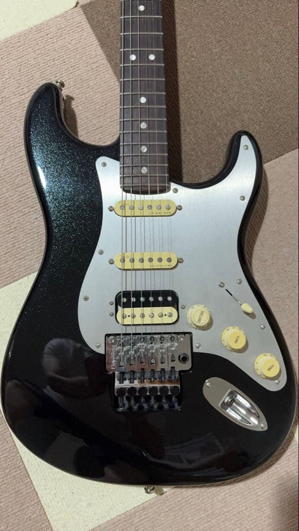 ギター Fender American Ultra Luxe Stratocaster
