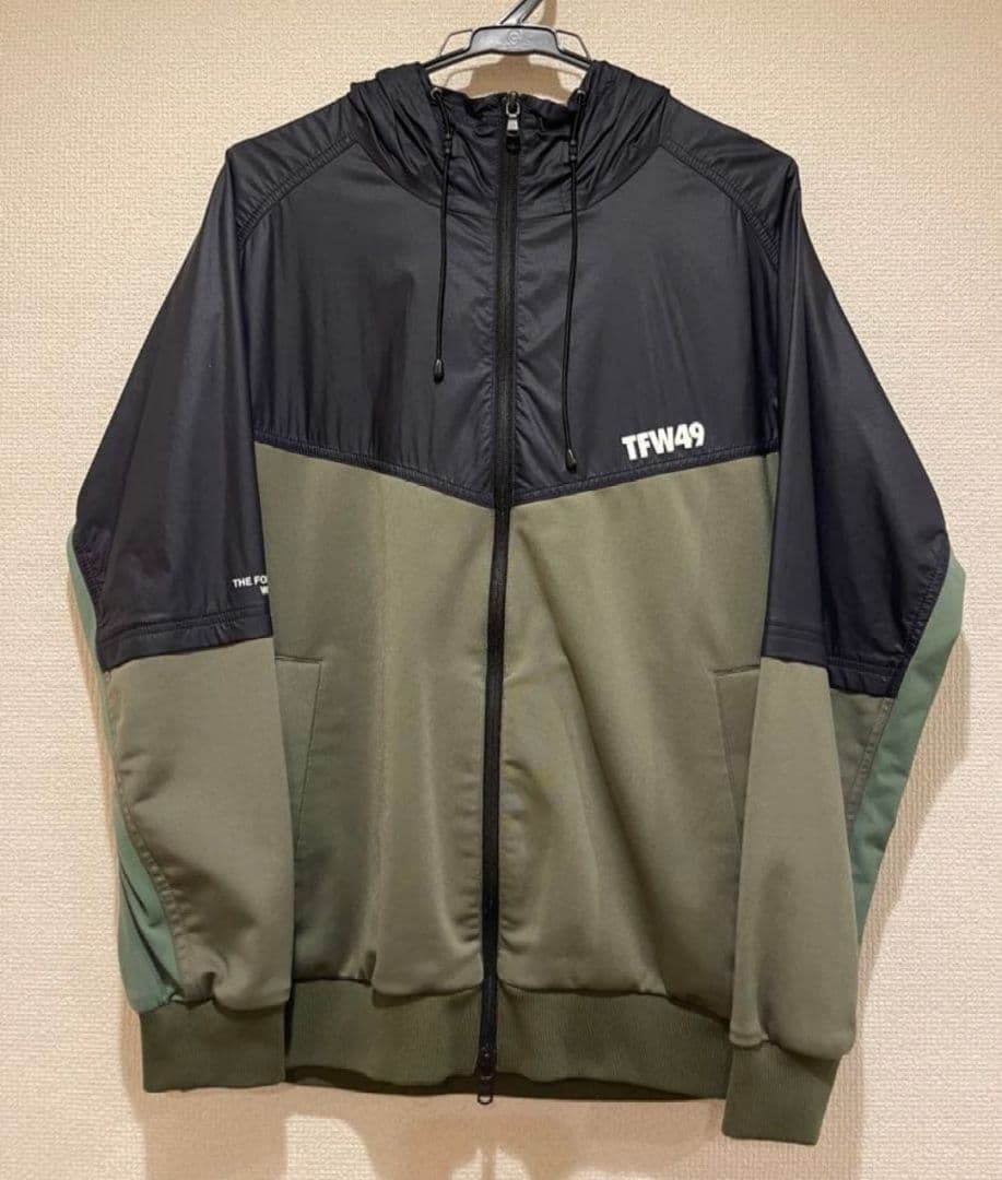 TFW49　メンズ　ゴルフウェア　セットアップ　GOLF　カーキ