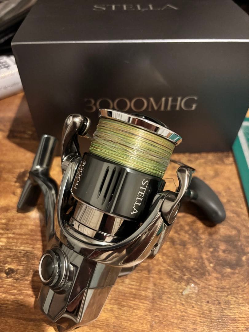 SHIMANO STELLA 3000MHG スピニングリール