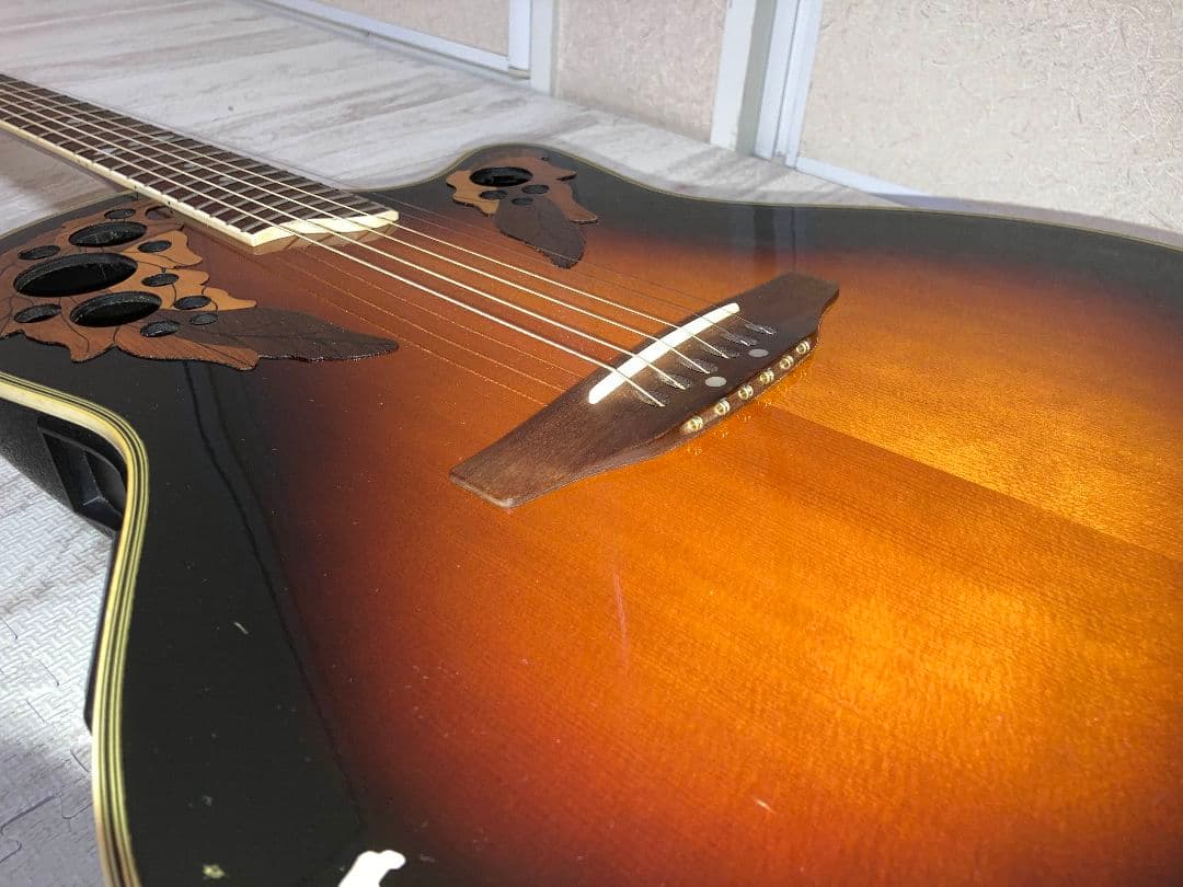 Ovation　セレブレティー　デラックス　専用ケース付き　エレアコ　CC257