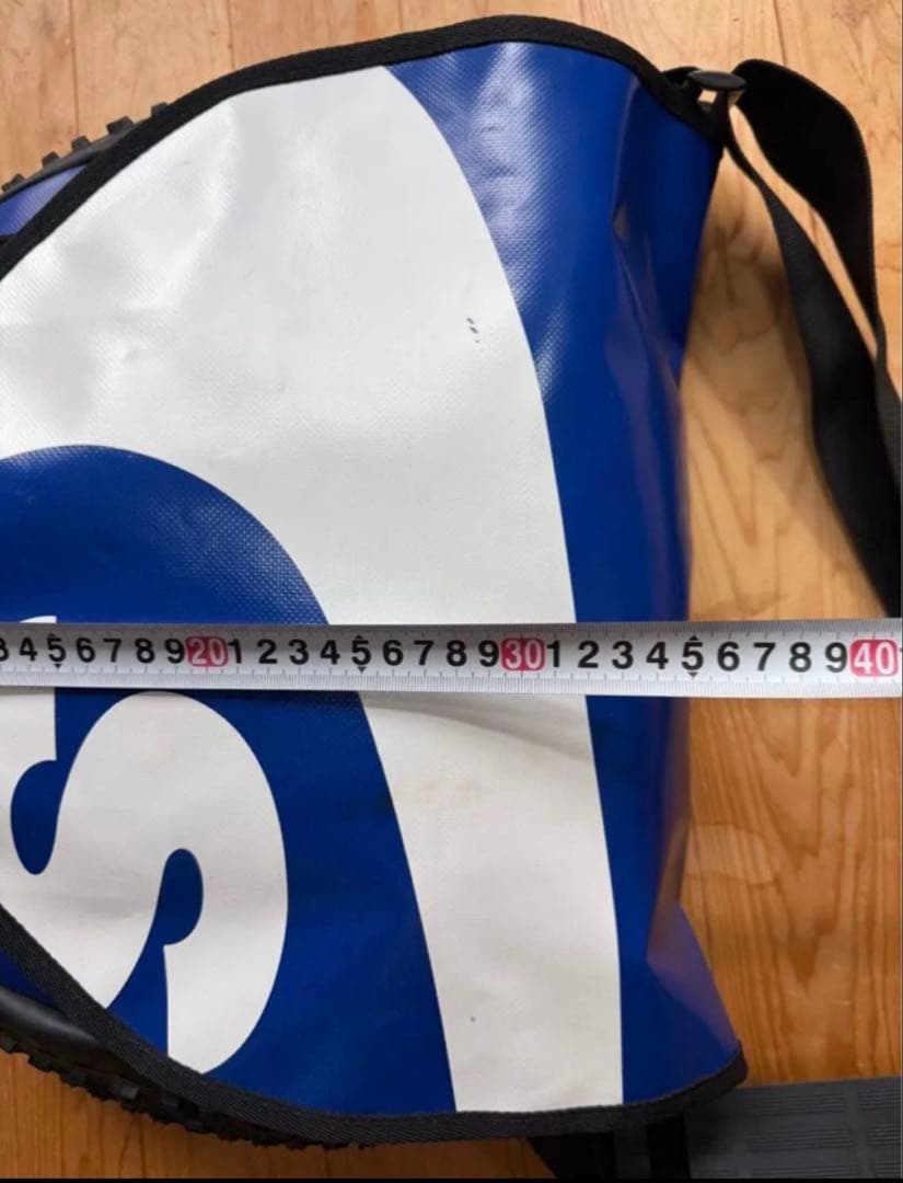 ◯ メッセンジャーバッグ MTBタイヤ 使用シュワルベのバック　リサイクルバック