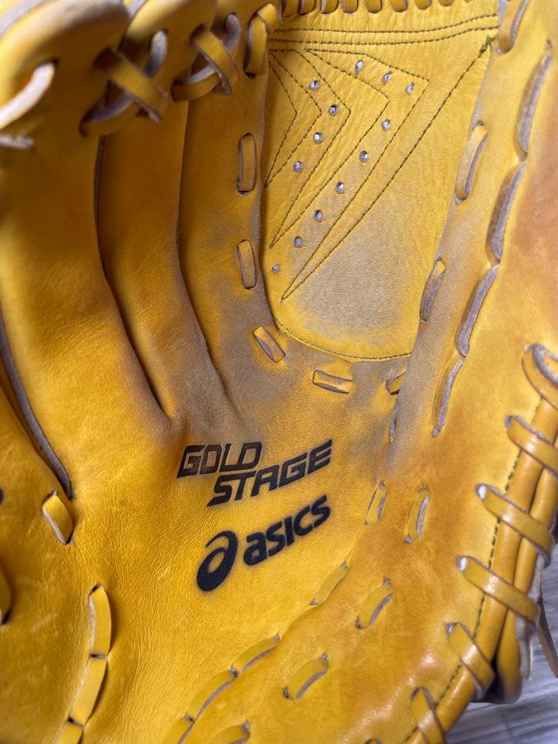 アシックス左投手用グローブ