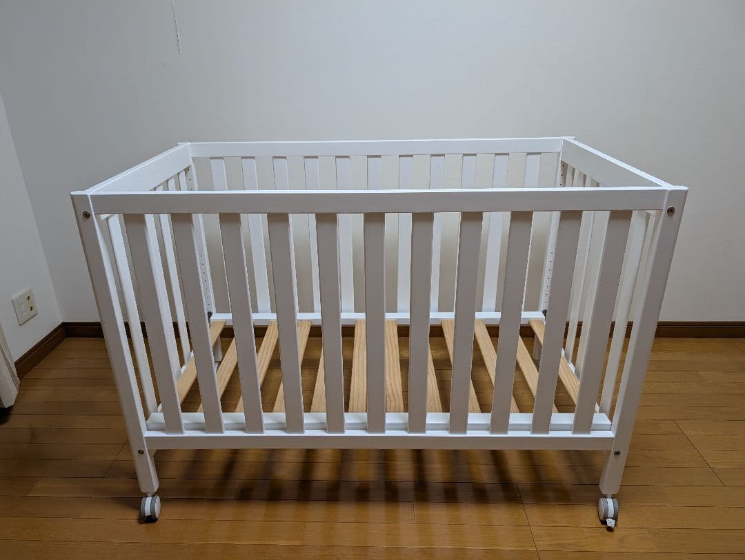 Boori ベビーベッド 純正品マットレス・防水キルトパッド付き