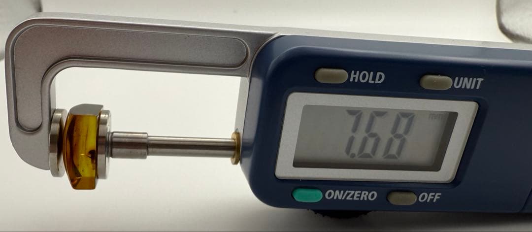 新品未使用 バルティックアンバー 虫入り琥珀 スクエア ルース 2/2